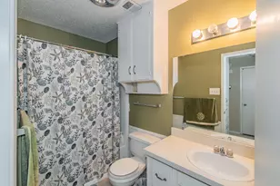 512 Billie Ruth Ln, Hurst, TX 76053 - Photo 16