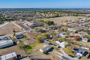 2015 Wood Ct, Granbury, TX 76048 - Photo 38