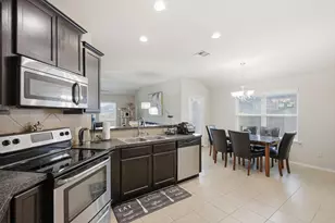 217 Villanova Dr, Van Alstyne, TX 75495 - Photo 10