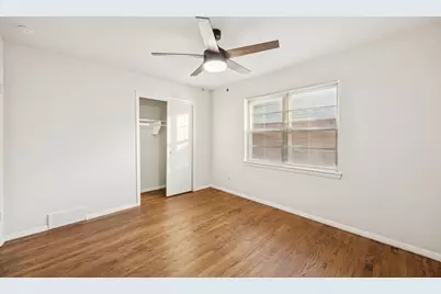 10042 Brockbank Drive, Dallas, TX 75229 - Photo 16