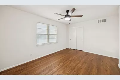 10042 Brockbank Drive, Dallas, TX 75229 - Photo 8