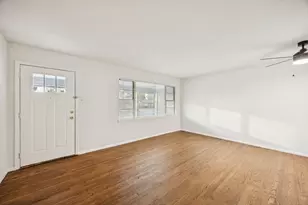 10042 Brockbank Dr, Dallas, TX 75229 - Photo 2