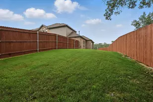 2821 White Plns Dr, Midlothian, TX 76065 - Photo 32