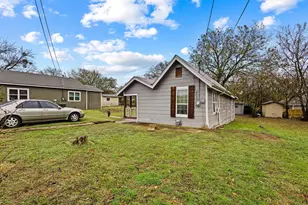 512 S Lamar Ave, Denison, TX 75021 - Photo 2