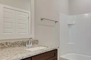 115 W Jones St, Krum, TX 76249 - Photo 16