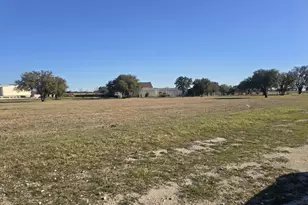 277 Deer Shadow Cir, Whitney, TX 76692 - Photo 10