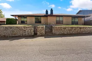 1117 S Rusk St, Weatherford, TX 76086 - Photo 2