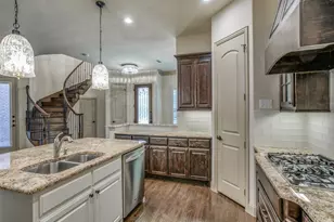 1213 Crockett St, Keller, TX 76248 - Photo 6