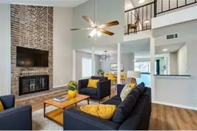 2520 Via Avenida Drive, Carrollton, TX 75006 - Photo 2