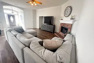 802 John Thomas Dr, Keene, TX 76059 - Photo 4