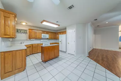 1037 Austin Court, Weatherford, TX 76086 - Photo 6