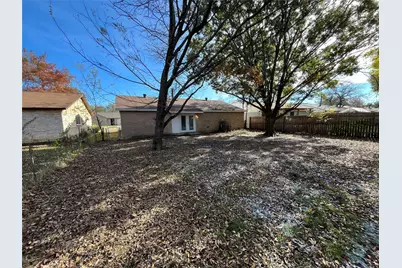 2133 Quail Hollow Drive, Grand Prairie, TX 75051 - Photo 16