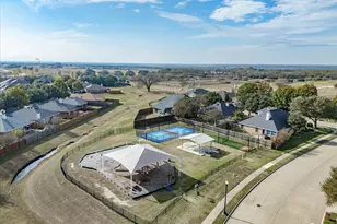 224 Carson Dr, Waxahachie, TX 75167 - Photo 36