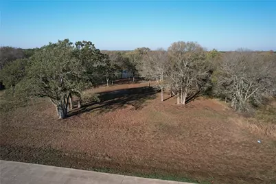 1121 Crystal Lake Drive, Wills Point, TX 75169 - Photo 2