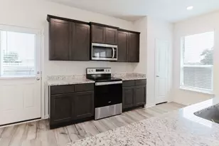 608 Aqueduct Dr, Seagoville, TX 75159 - Photo 4