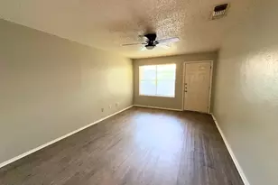219 Fry St, Denton, TX 76201 - Photo 2