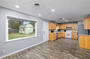 2215 13th St, Brownwood, TX 76801 - Photo 8