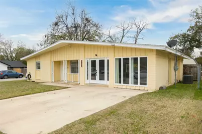 2215 13th Street, Brownwood, TX 76801 - Photo 1