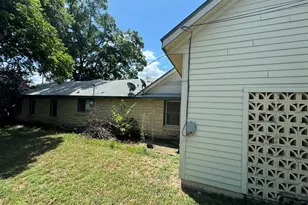 413 S Avenue G, Clifton, TX 76634 - Photo 2