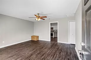 4021 Happy Canyon Dr, Dallas, TX 75241 - Photo 4