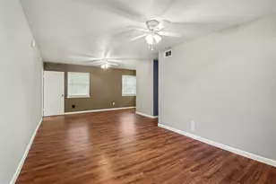 1202 Crane Dr, Euless, TX 76039 - Photo 4