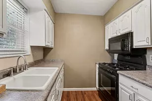 1202 Crane Dr, Euless, TX 76039 - Photo 10