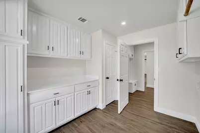 7004 Ledbetter Road, Arlington, TX 76001 - Photo 12