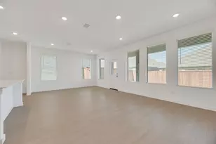 10032 Crystal Bnd Dr, Fort Worth, TX 76108 - Photo 4