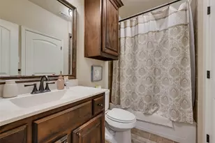 5007 Venecia Way, Grand Prairie, TX 75052 - Photo 16