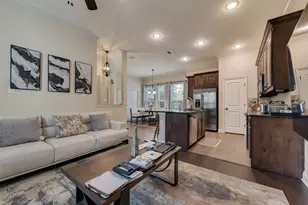 5007 Venecia Way, Grand Prairie, TX 75052 - Photo 4