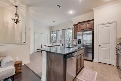 5007 Venecia Way, Grand Prairie, TX 75052 - Photo 6