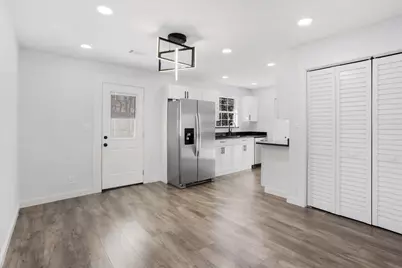 110 E Cunningham Street, Bonham, TX 75418 - Photo 6