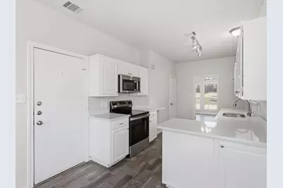 1741 Circle Creek Drive, Lewisville, TX 75067 - Photo 14