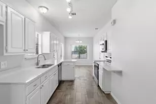 1741 Circle Creek Dr, Lewisville, TX 75067 - Photo 10