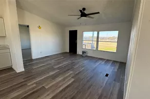 288 Salt Grass Cir, Poolville, TX 76487 - Photo 18