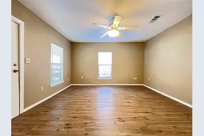 503 Pierce Street, Denton, TX 76201 - Photo 2