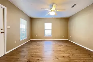 503 Pierce St, Denton, TX 76201 - Photo 2