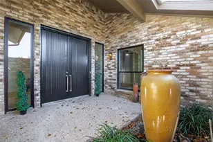 17119 Skelton Pl, Dallas, TX 75248 - Photo 2