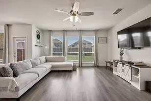 3911 Holly Spgs Ln, Kaufman, TX 75142 - Photo 2