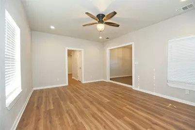 311 W Main Street, Whitesboro, TX 76273 - Photo 4