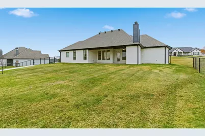 120 Southern Court, Springtown, TX 76082 - Photo 34