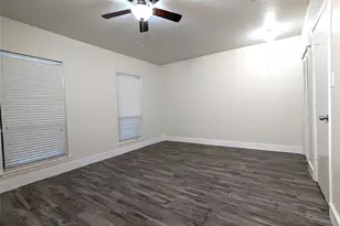 142 Price Dr, Lewisville, TX 75067 - Photo 16