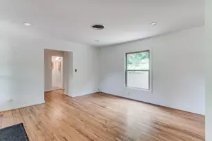 3449 Oak Creek Cir, Dallas, TX 75227 - Photo 8