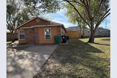 2904 Barnes Drive, Denton, TX 76209 - Photo 2