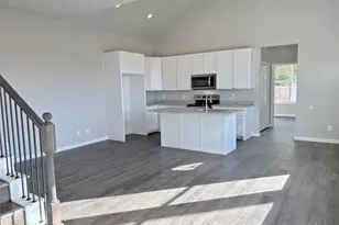 5017 Pickett, Greenville, TX 75401 - Photo 6