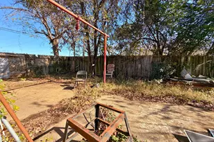 506 E 1st N St, Kaufman, TX 75142 - Photo 4