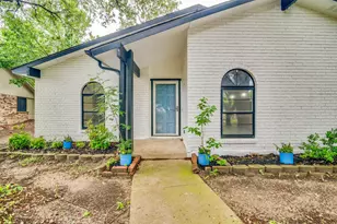 6401 Gateridge Cir, Garland, TX 75043 - Photo 2