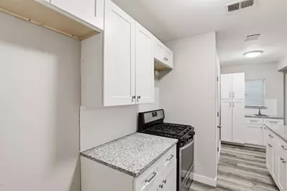 227 S Hampton Road, Dallas, TX 75208 - Photo 16