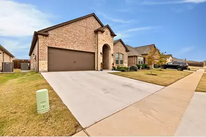 3027 Moccasin Lane, Aubrey, TX 76227 - Photo 2
