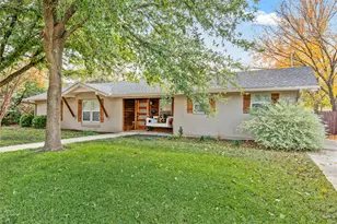 3454 Cloverdale Ln, Farmers Branch, TX 75234 - Photo 2